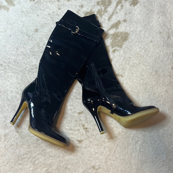 GUCCI Patent knee high boots - Picture 1 of 11